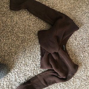 Small cropped brown sweater